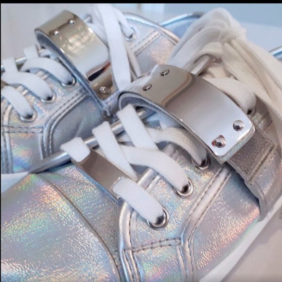 ALDO Portus silver hologram sneaker Size 6 - Picture 3 of 12